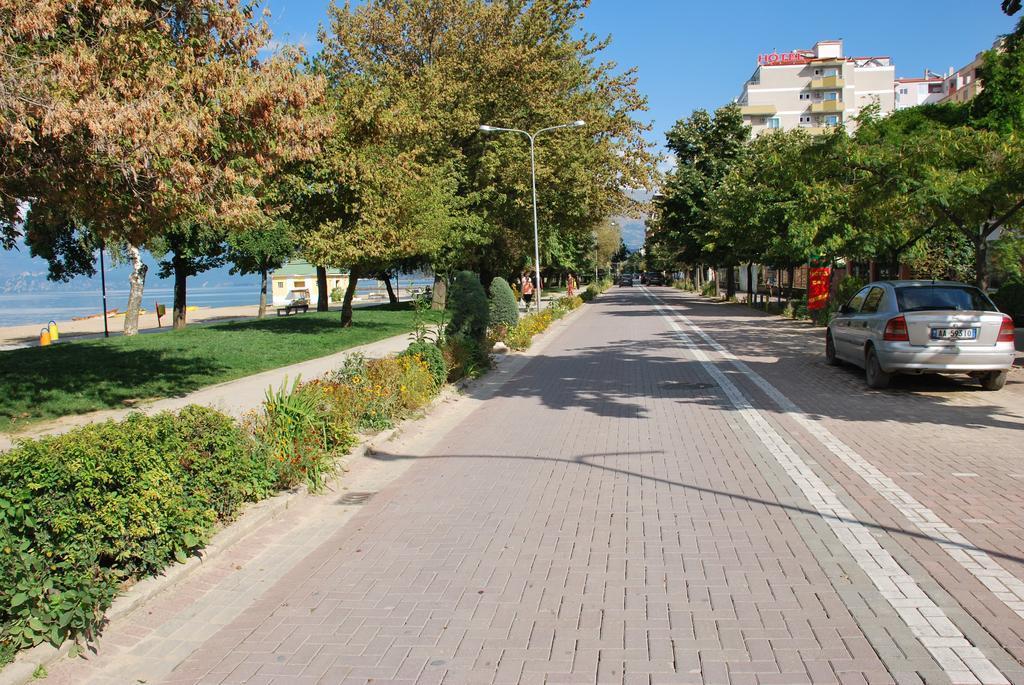 Lake View Pogradec Extérieur photo